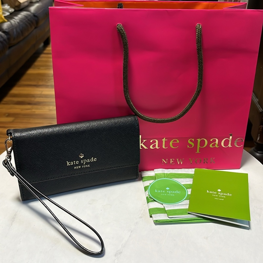 ♠️Kate Spade Black Wristlet Wallet♠️